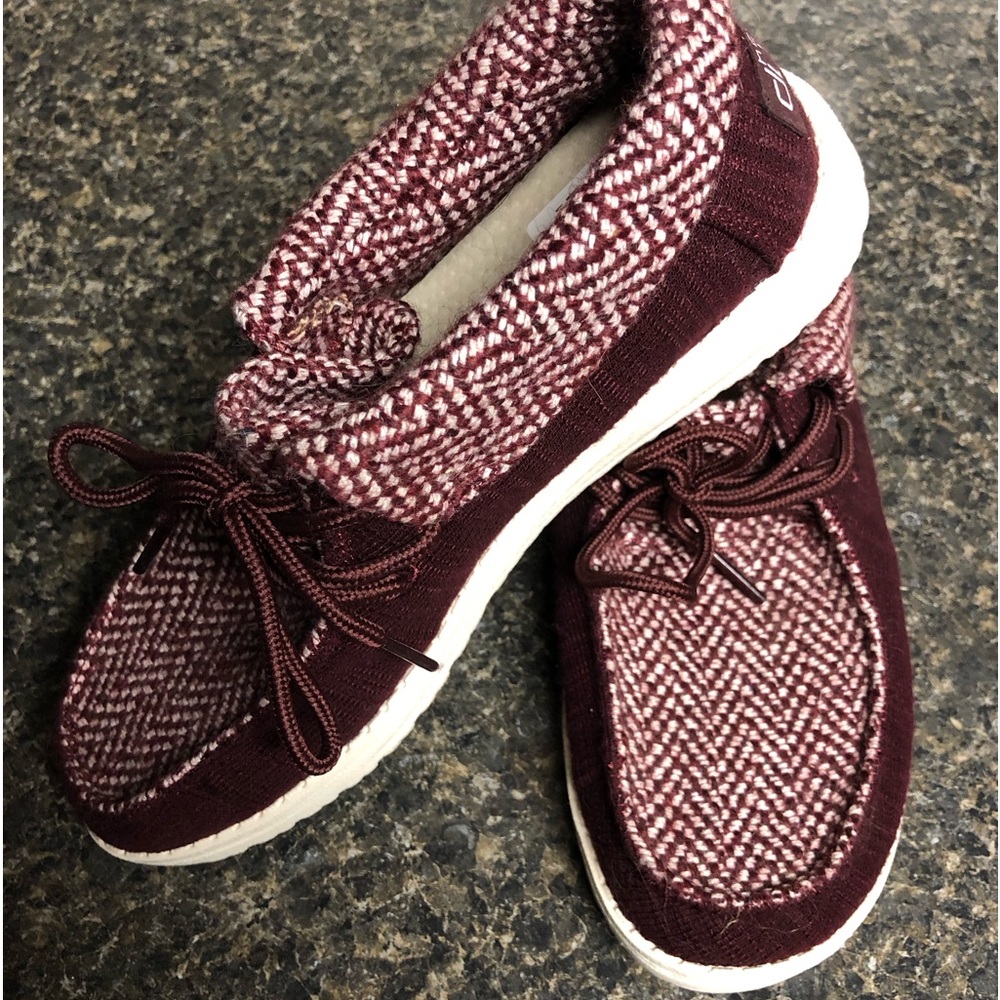 Hey Dude Burgundy & White Knit Slip-On Loafers